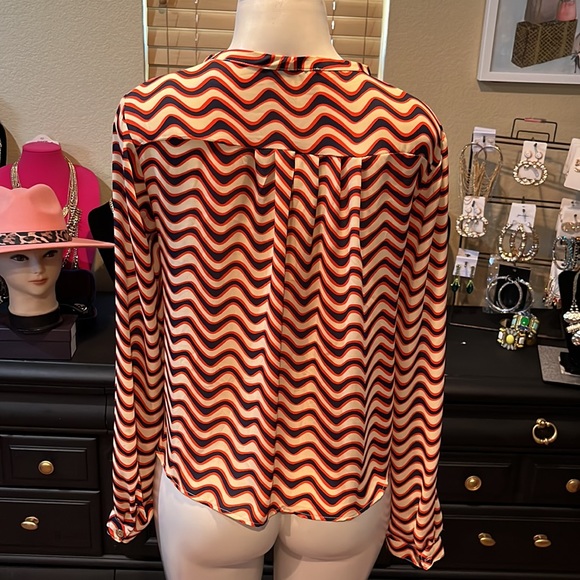 Vintage Chevron Print Blouse - Picture 4 of 4